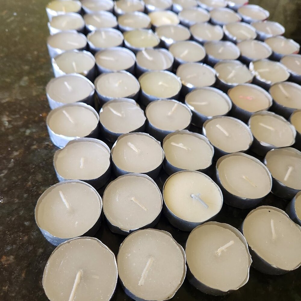 63 White Unscented Tealight Candles - Bulk Lot - Picture 6 of 7